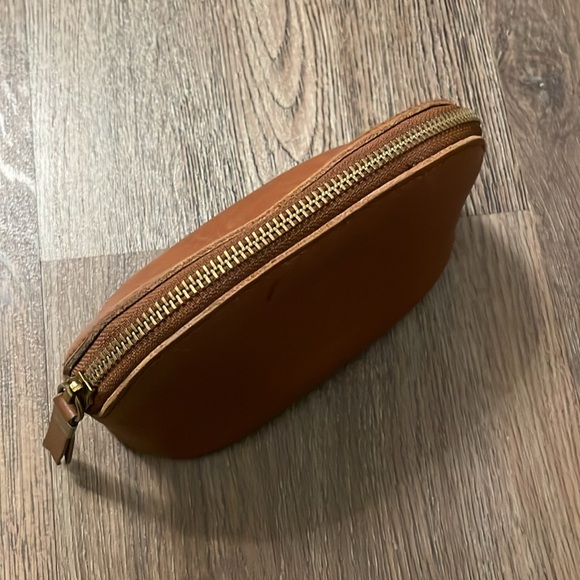 Madewell The Makeup Pouch - Picture 11 of 13